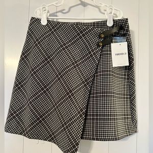Black plaid skirt- new with tags